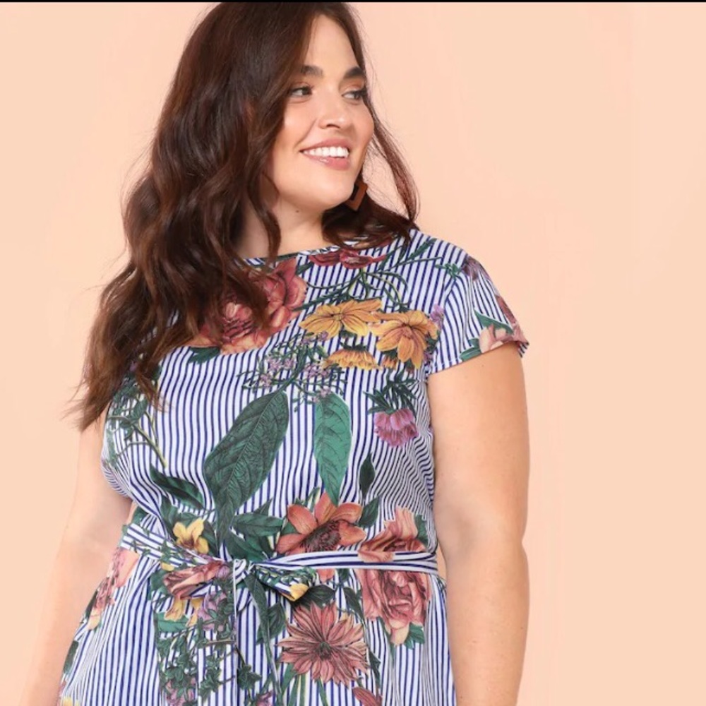 🆑 ⭐️HP!⭐️Plus Sized BOHO WRAP TOP!🌺
